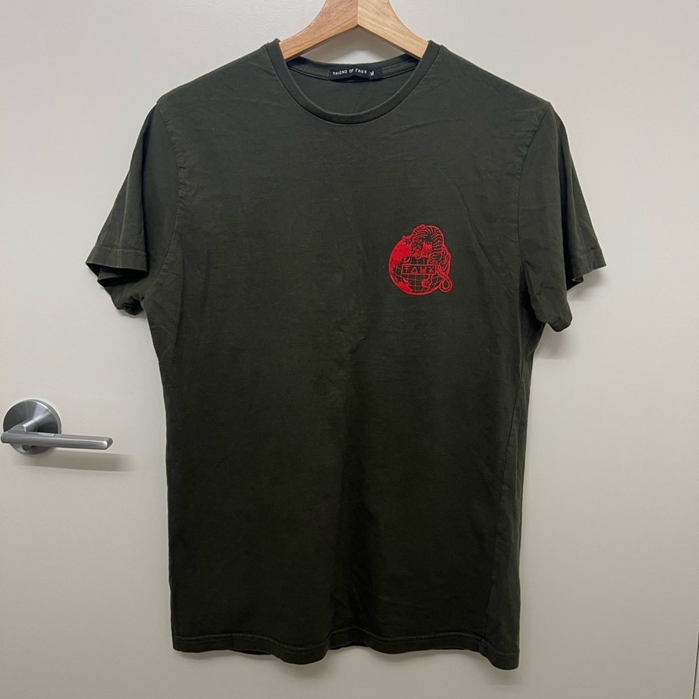 Friend of Faux Green Graphic Tee | Men’s M | Tiger, Globe & Japanese Print